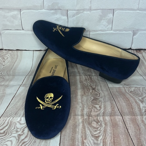Jon Josef Shoes - JON JOSEF Gatsby Skull Loafers in Luxurious Navy Velvet. Size 8